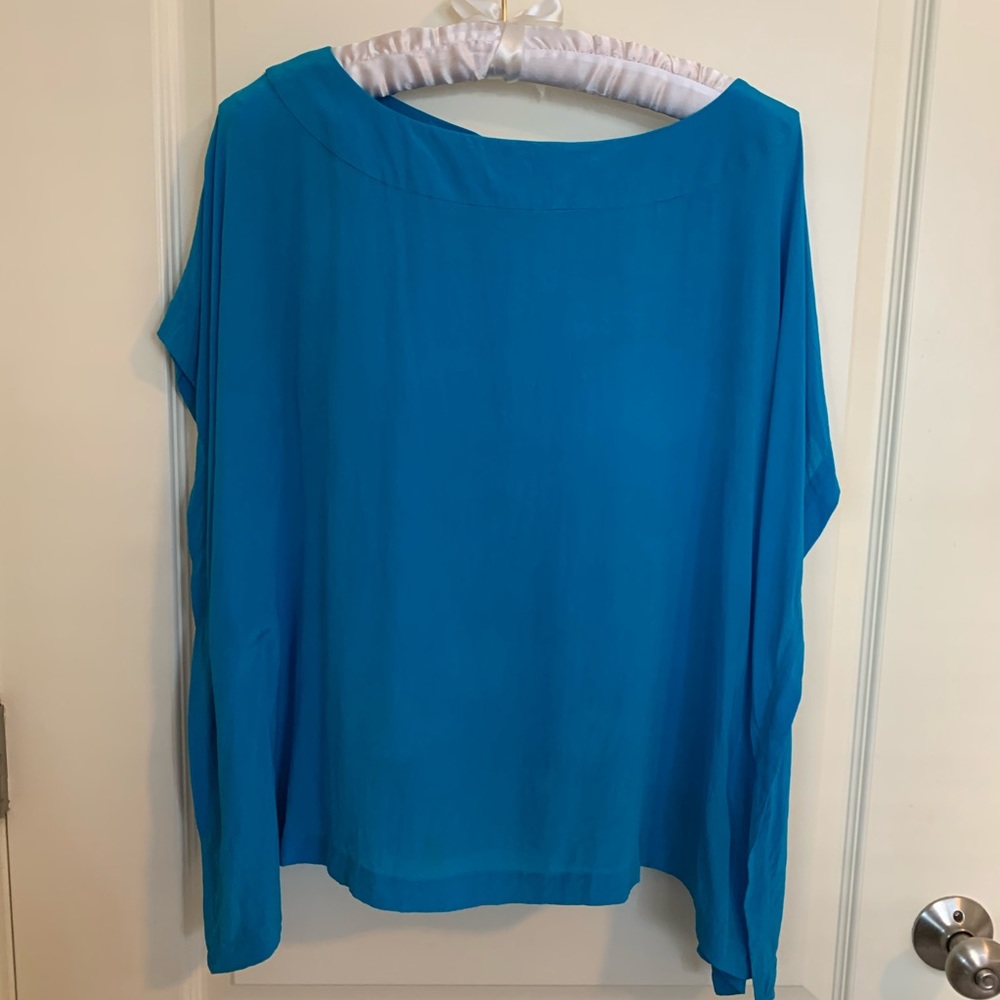 Ted Baker silk top  *smallstain* sz 4 (runs large)
